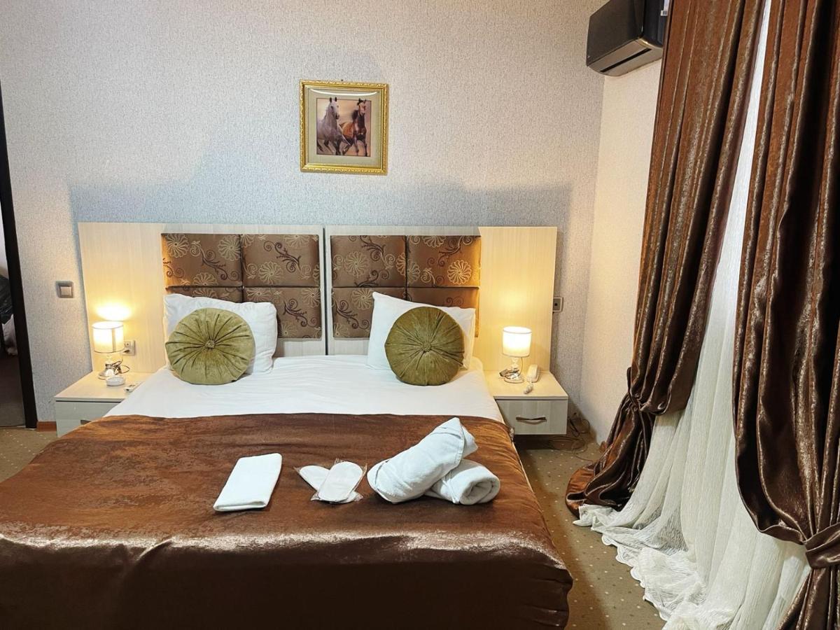 Econom Maxim Hotel Баку Екстериор снимка